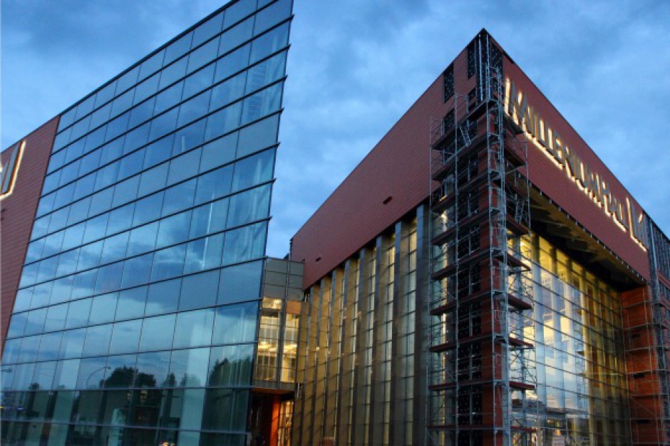 DTZ będzie zarządzał Millenium Hall