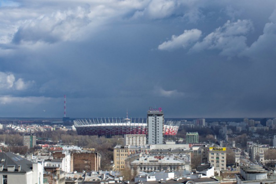 Hotele obniżają ceny przed Euro, bo brakuje gości