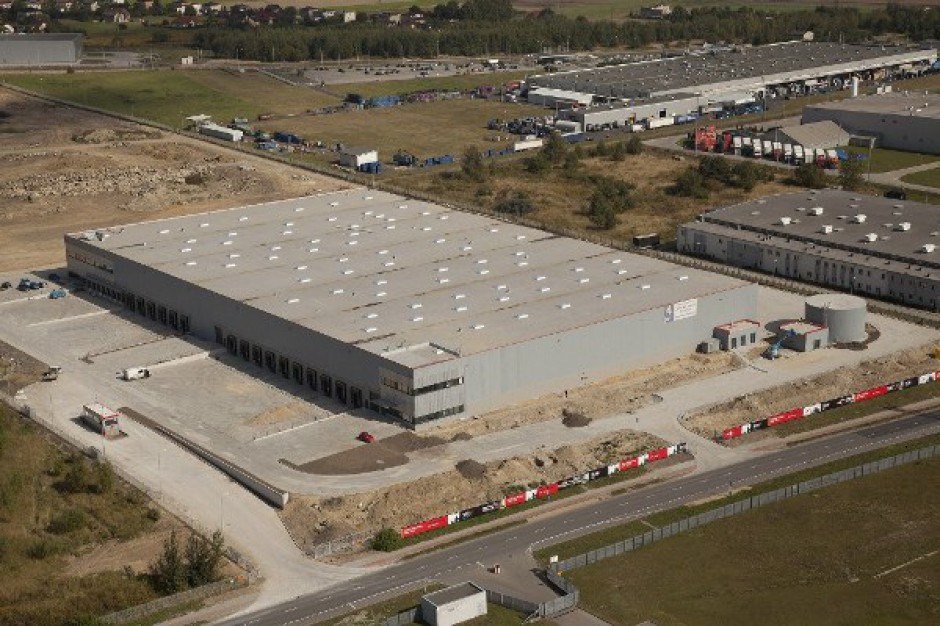 Top Plastics wynajmuje magazyny od Segro