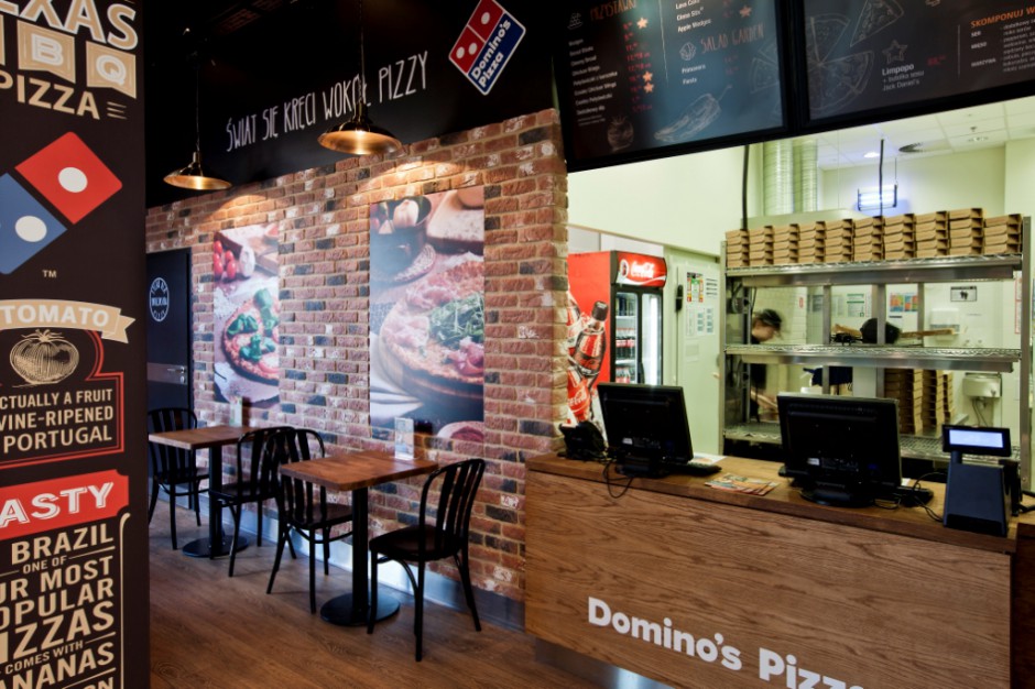 Dominos Pizza Roboty w służbie pizzerii Dominos