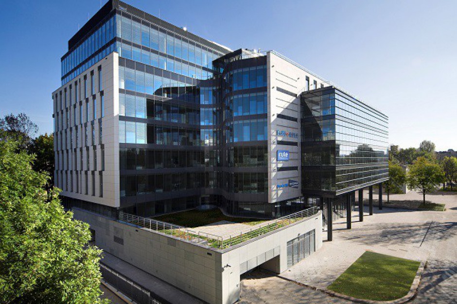 Hines przejmie zarządzanie Sterlinga Business Center