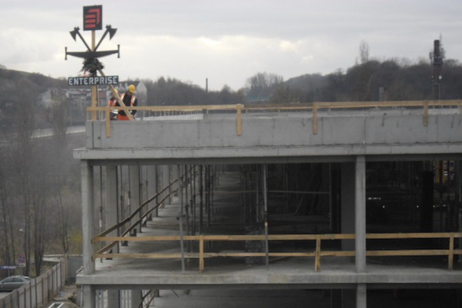 Wiecha nad budynkiem C Enterprise Park