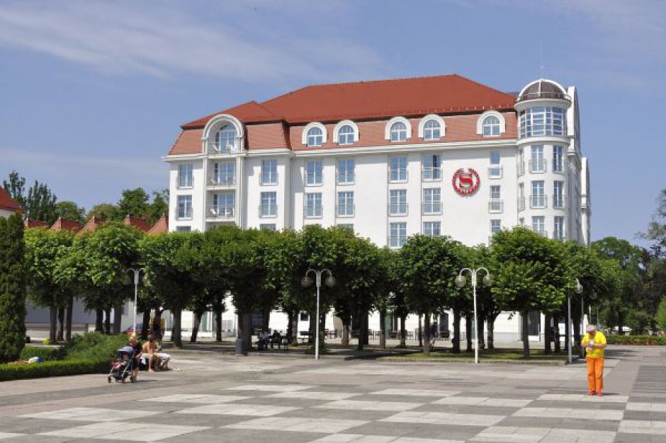 Sopocki hotel serwuje staropolskie danie z dokumentem do podpisu w komplecie