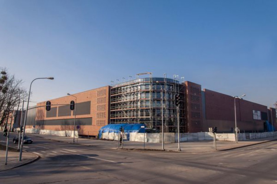 W Starogardzie Gdańskim powstaje duże centrum handlowe