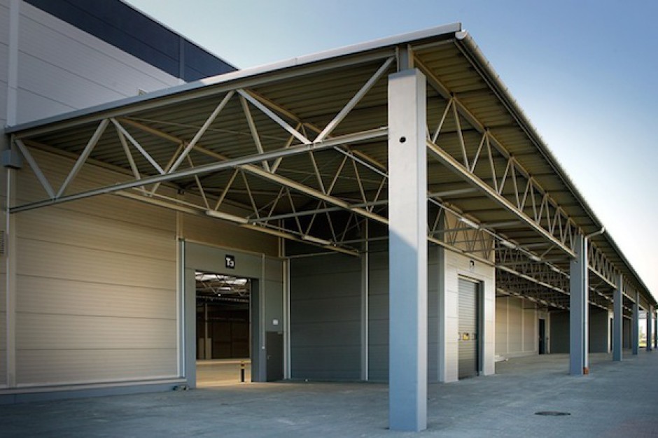 Panattoni buduje dla Pilkington Automotive