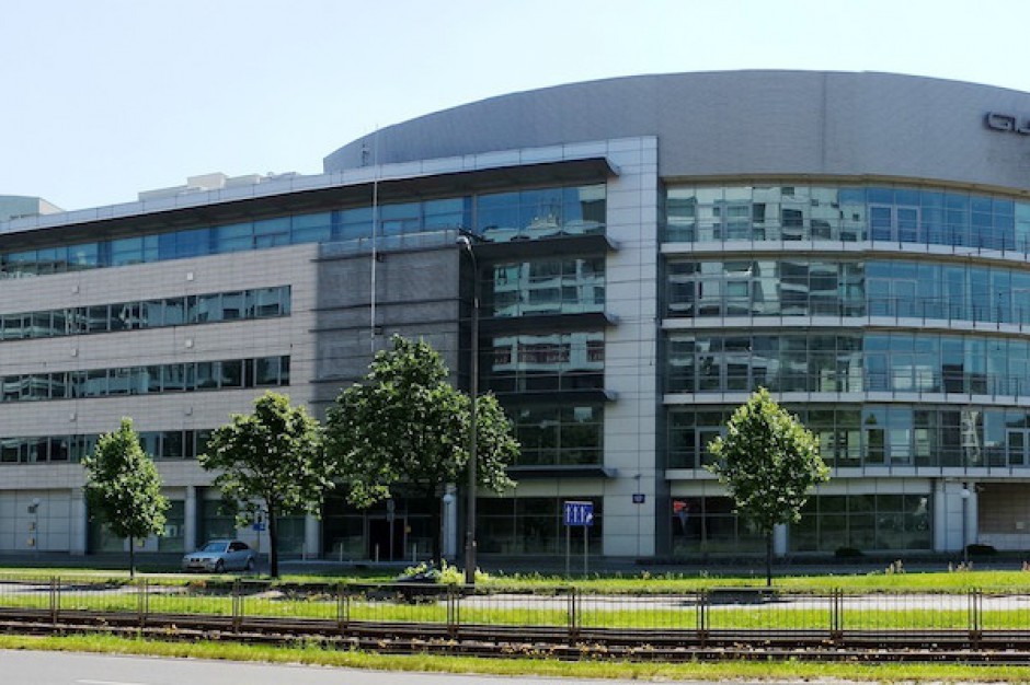Leśnicy kupują biurowiec od Aviva Investors