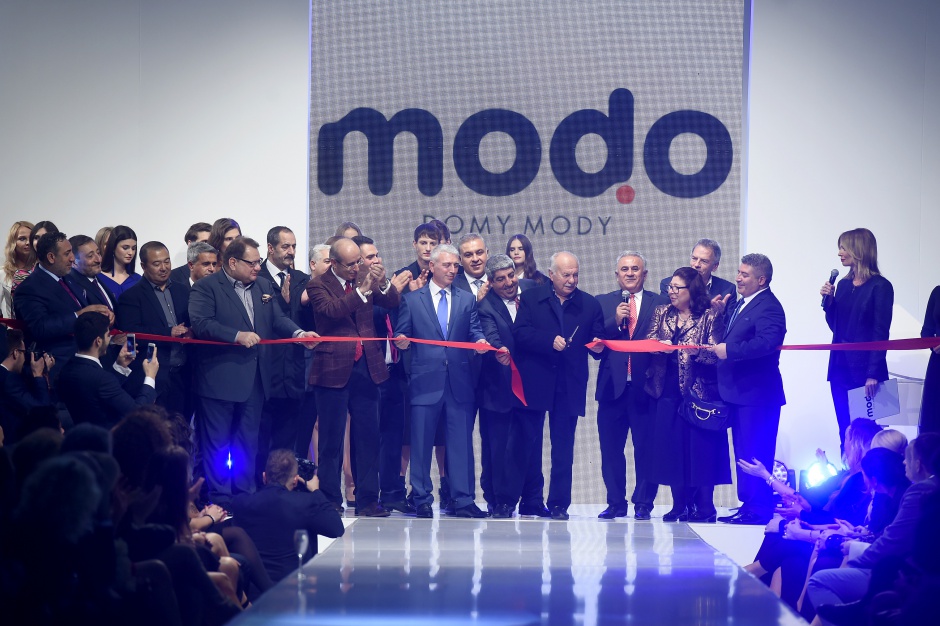 Oficjalne otwarcie Modo Domy Mody, fot. AKPA Inwazja celebrytów na otwarciu Modo Domy Mody