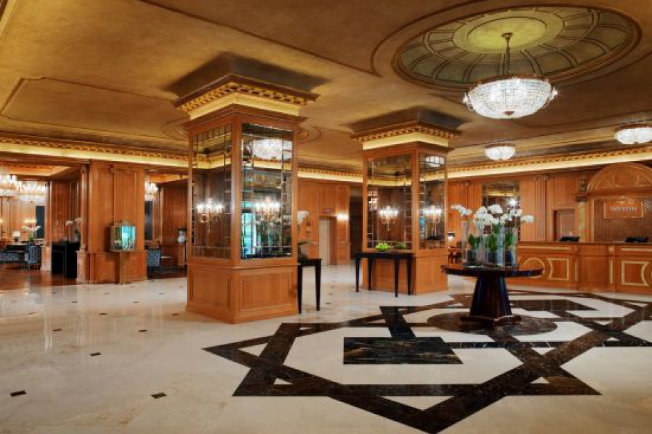 Westin Palace Milan Aareal sfinansuje sprzedaż portfela Starwood