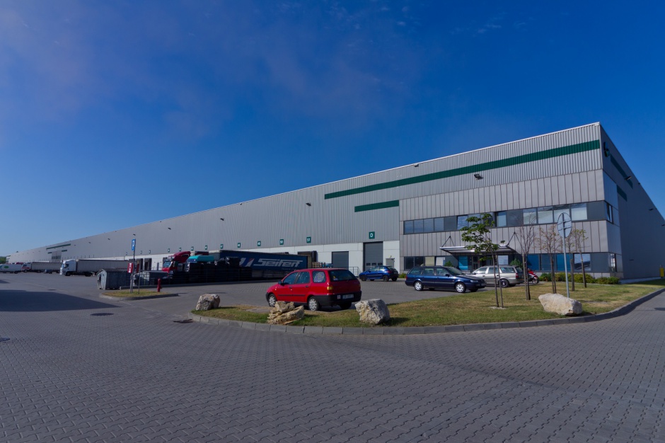 Prologis Park Dąbrowa, mat. prasowe Wygrała lokalizacja i szyte na miarę rozwiązania. Prologis przedłuża umowy najmu