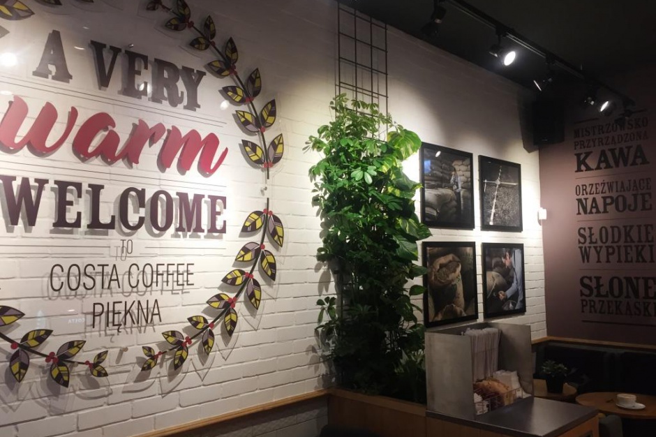 Costa Coffee Costa Coffee nie zwalnia tempa