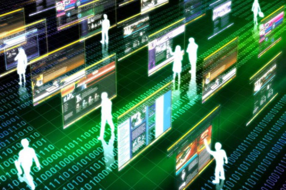 Klienci nie zrezygnują z zakupów w centrach handlowych, ale e-commerce rośnie w siłę