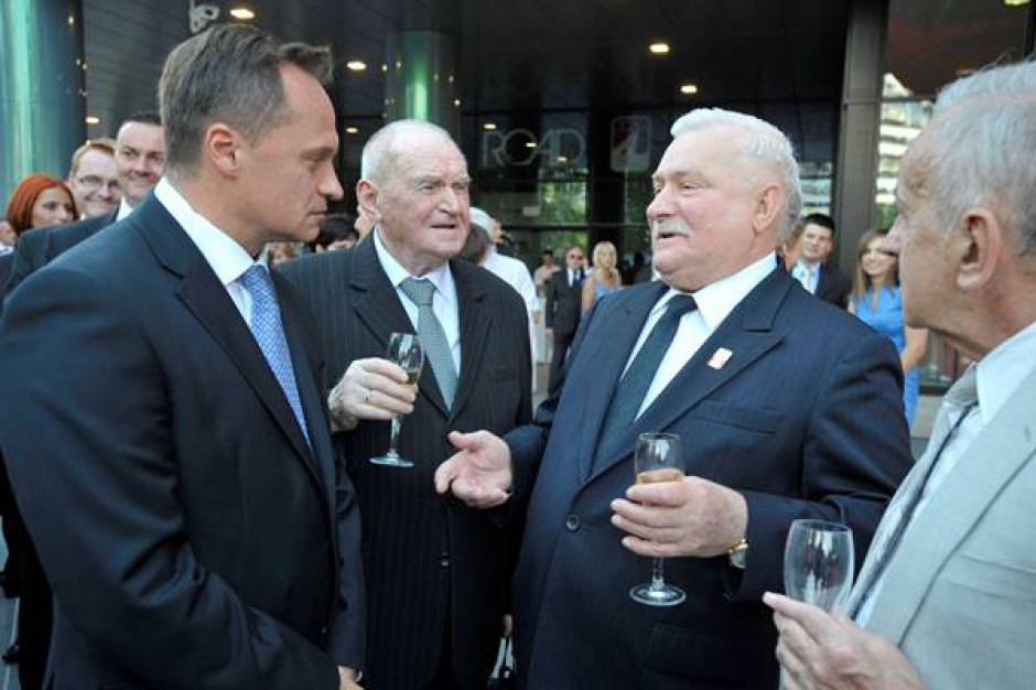 Najwyższy kompleks apartamentowo-handlowy w Polsce otwarty