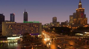 Warszawa: Ewakuowani mieszkańcy budynków nocują w hotelach Metropol i MDM