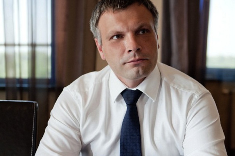 Tomasz Panabażys za sterami Dolcanu
