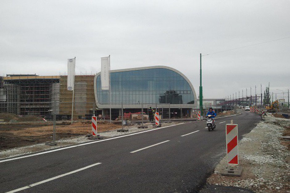 Trwają prace przy układzie drogowym wokół Poznań City Center - zdjęcia