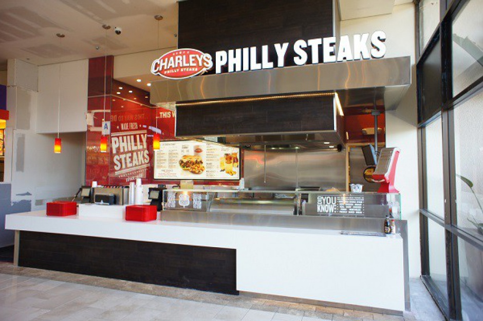 Amerykańska sieć Charley`s Philly Steaks z drugą lokalizacją w Polsce