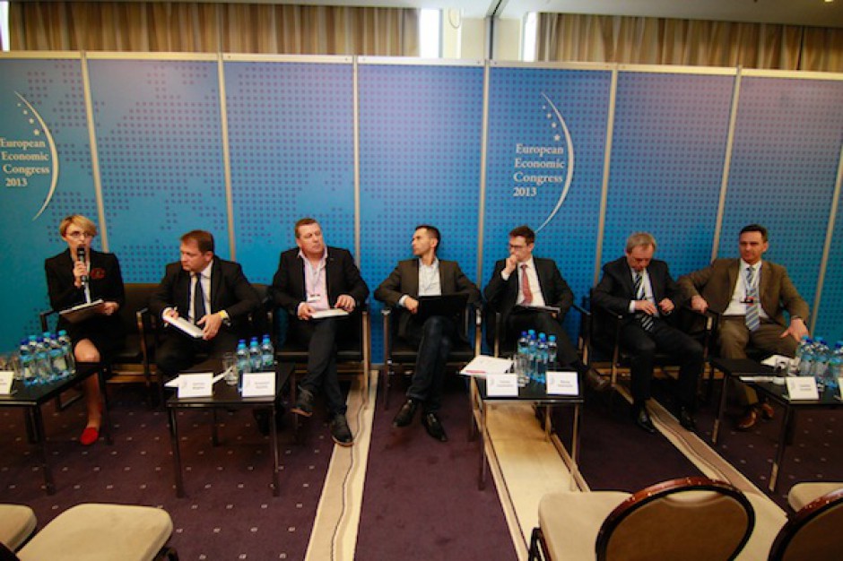 EEC: E-commerce coraz popularniejszy, ale z handlem tradycyjnym nie wygra