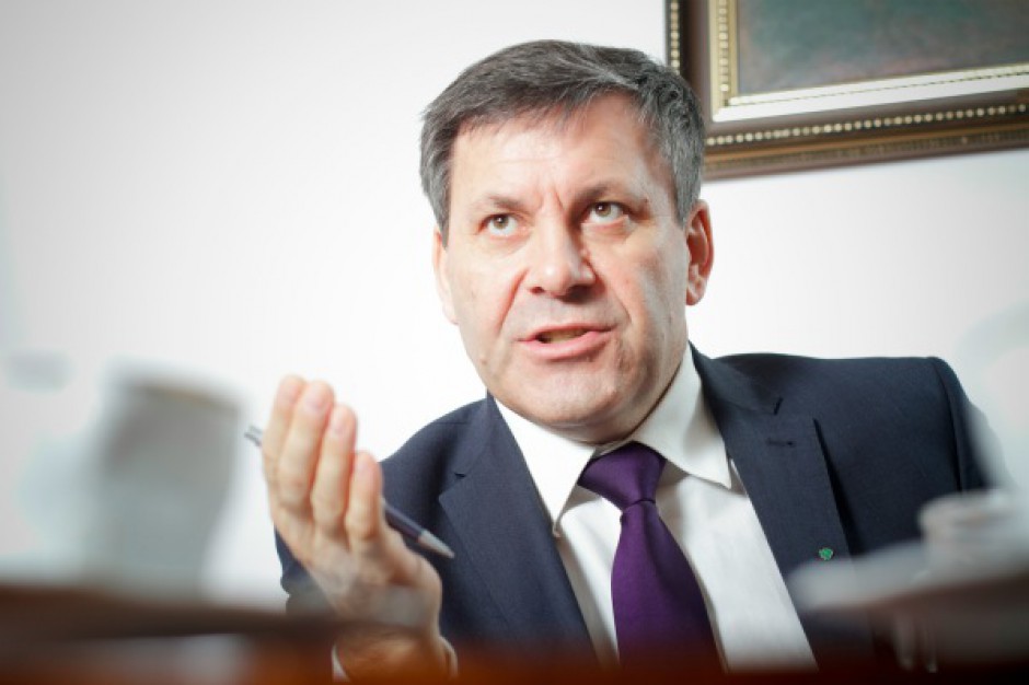 Piechociński: większe specjalne strefy ekonomiczne to nowe miejsca pracy