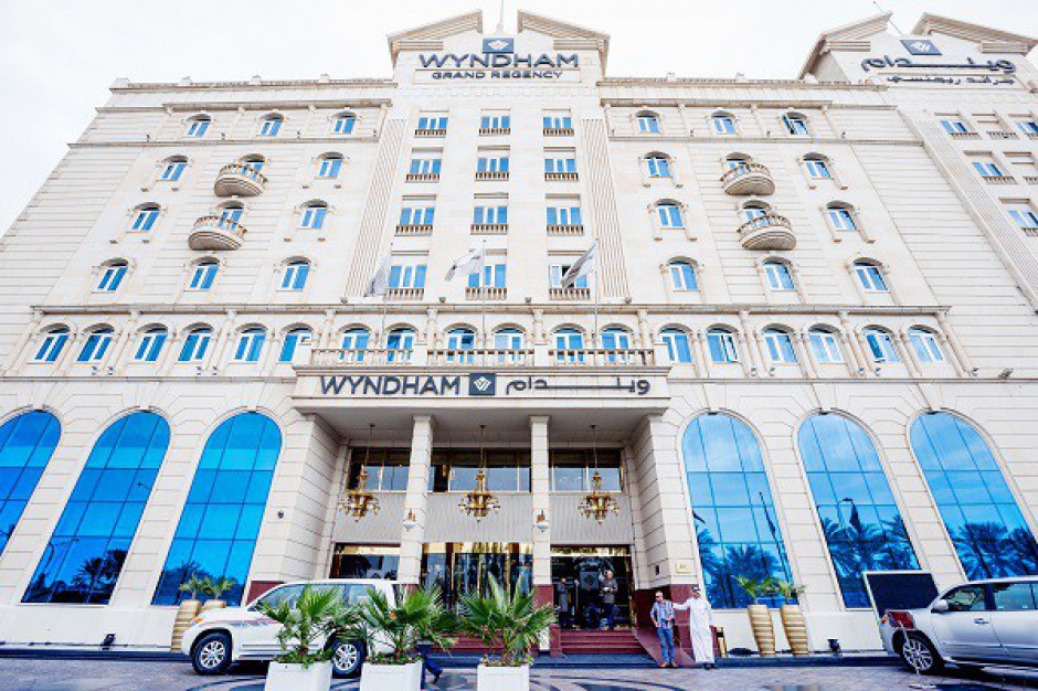 Efektywne ograniczanie zużycia energii w hotelach