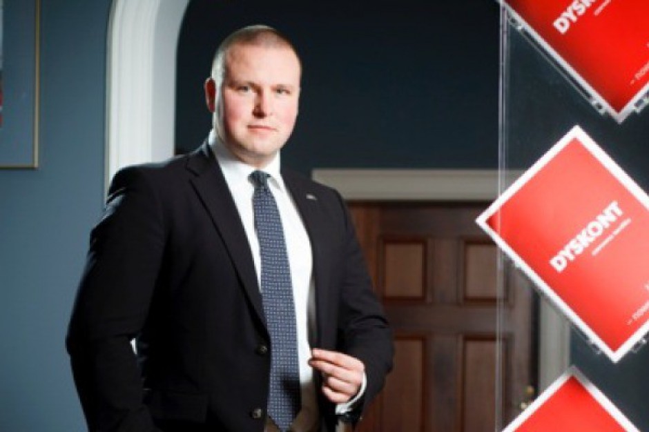 Ponad trzykrotny wzrost przychodów i intensywna ekspansja Czerwonej Torebki