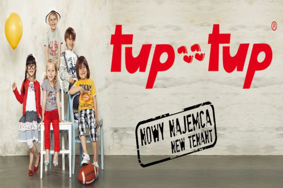 Tup Tup wchodzi do Outlet Center