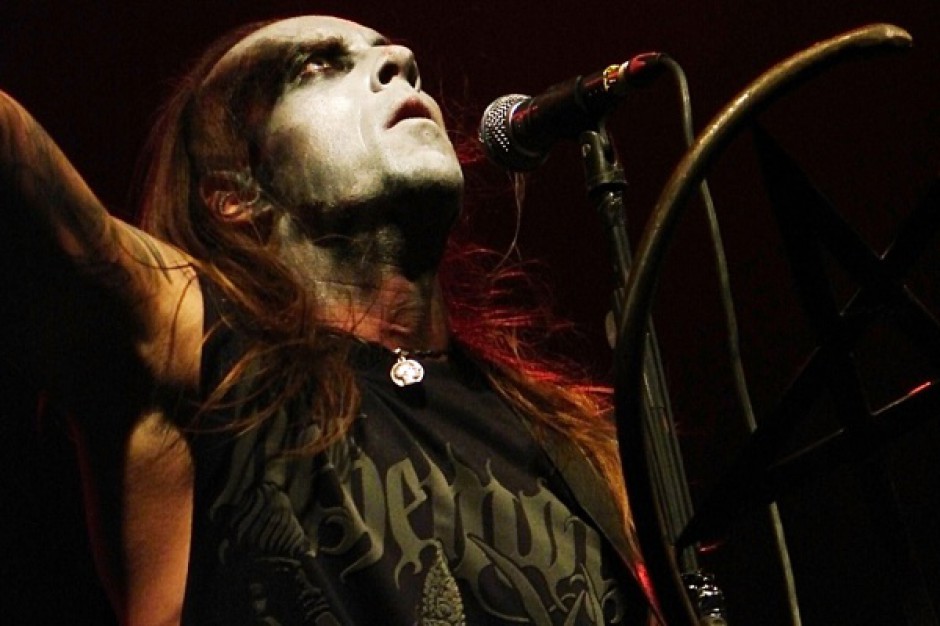 Nergal w bożonarodzeniowej kampanii znanej sieci handlowej