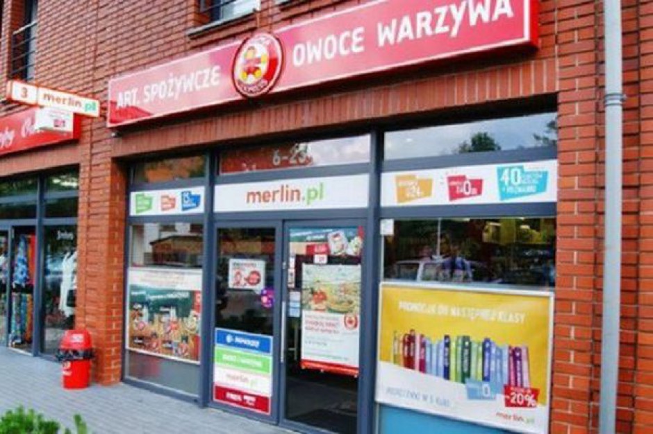 Małpka Express z punktem odbioru Merlin.pl Czerwona Torebka pozbywa się Merlina
