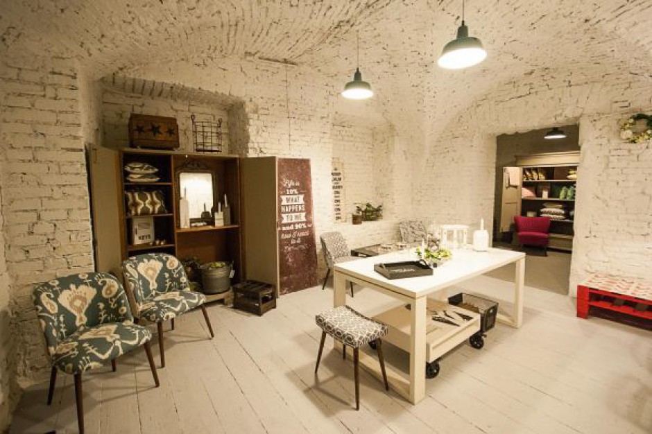 Showroom Bits & Pieces w dawnej fabryce Norblina