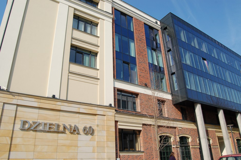 Biurowiec Dzielna 60 Dzielna 60 zyskuje kolejnych najemców