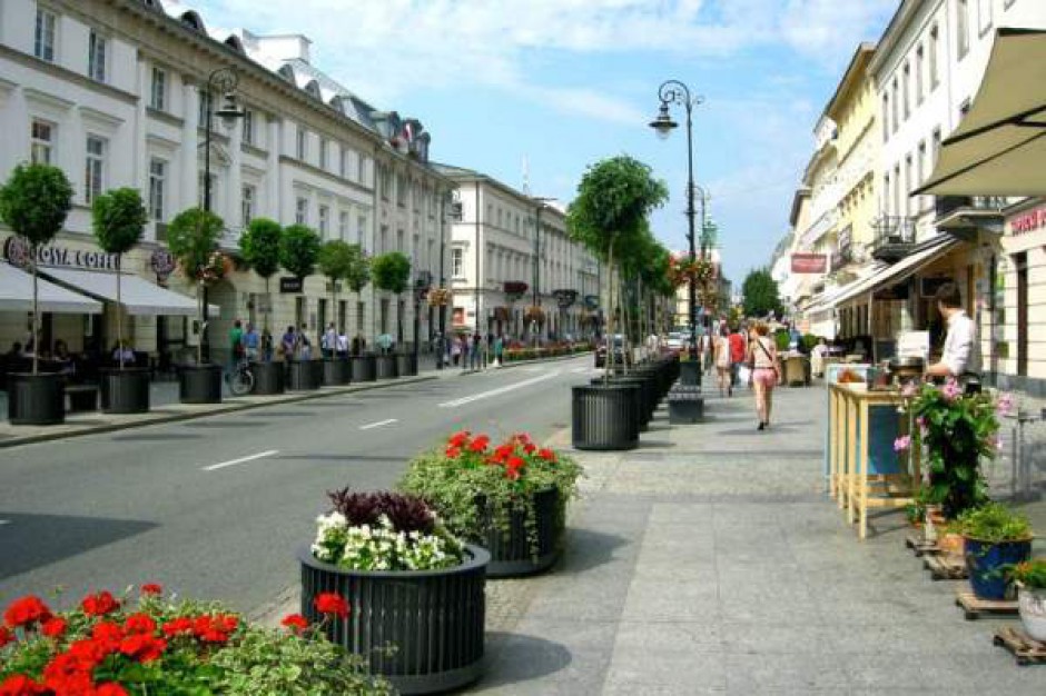 Nowy Świat Rynek ulic handlowych w Polsce powoli się rozwija