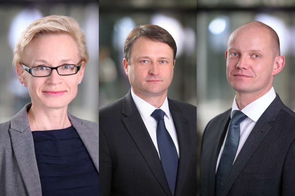 Od lewej: Justyna Ochnik-Kalinowska, Grzegorz Chmielak i Hamish Potts Awanse w Knight Frank