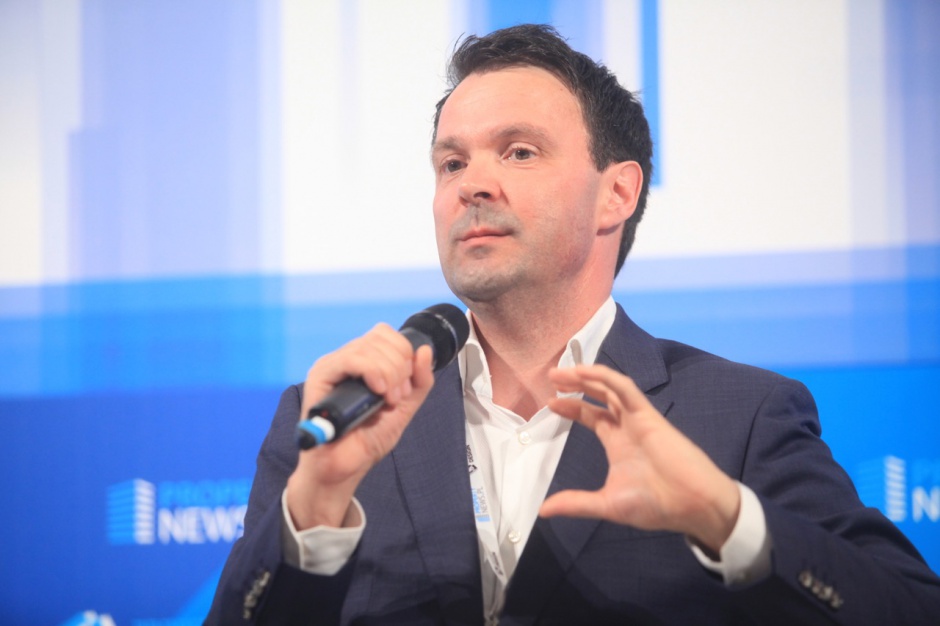 Sesja Hotele: The Internet of Everything – cyfrowa ewolucja branży hotelowej Mobilny wyścig o gości