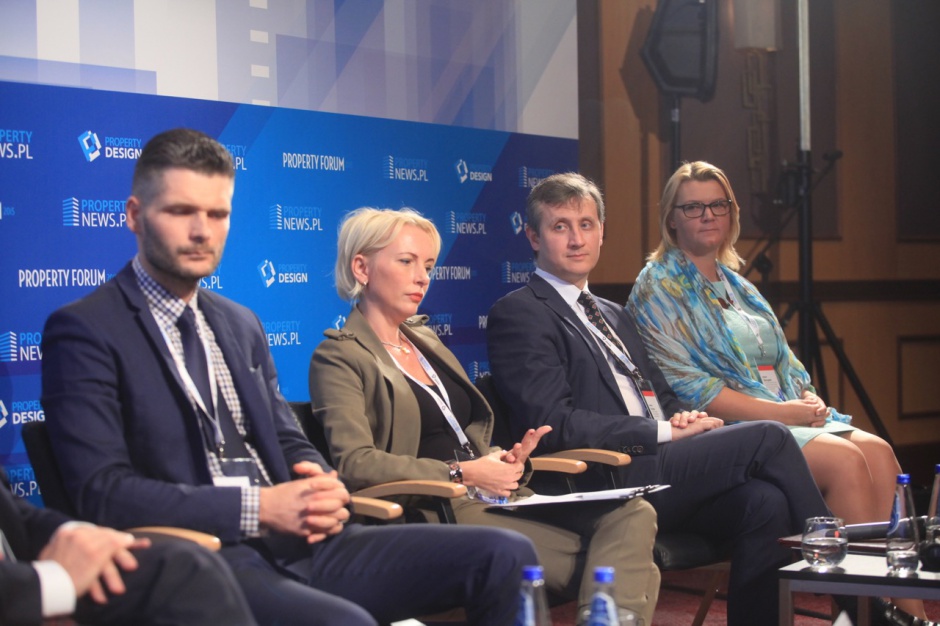 Zobacz zdjęcia z sesji "Sieci w sieci, czyli jak tradycyjne sklepy radzą sobie ze sprzedażą wielokanałową?"