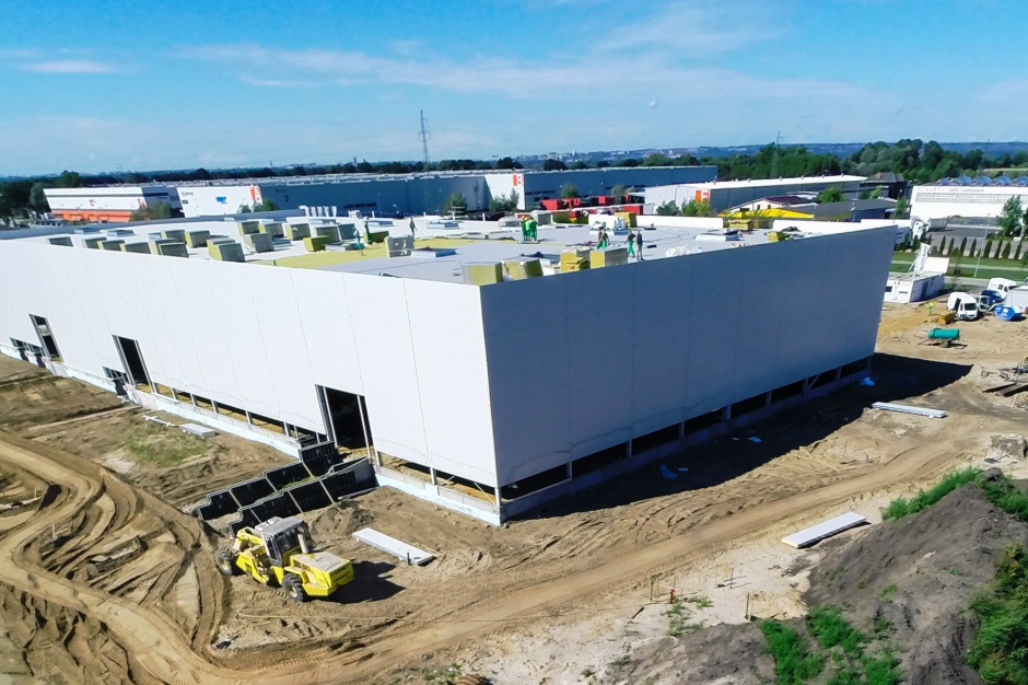 Budowa hali E w North-West Logistic Park w Szczecinie trwa zgodnie z planem