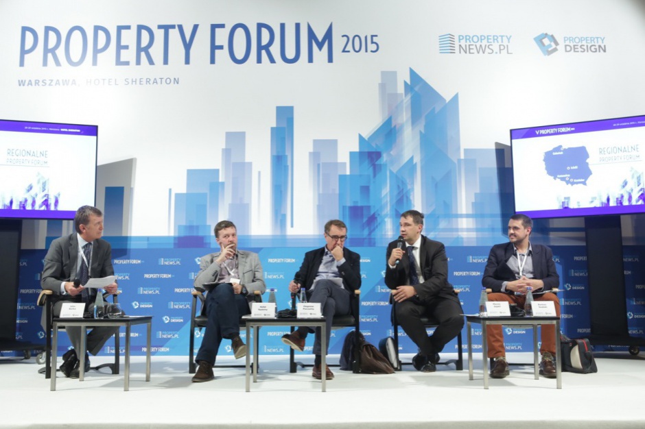 Sesja „Architektura: Monokultura zabija – zderzenie wizji miast, inwestorów, architektów i urbanistów”, która odbyła się podczas V edycji Property Forum Uciec od monofunkcji - relacja z Property Forum