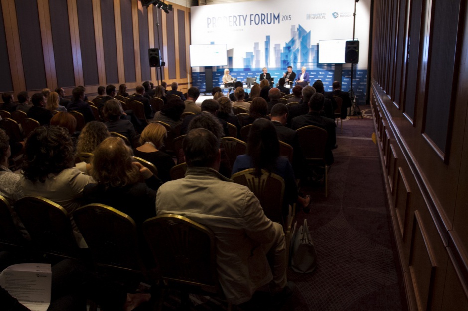 Sesja Offline to online – czy centra handlowe nadążają za rozwojem sprzedaży w internecie? Property Forum 2015 Offline to online – czy centra handlowe nadążają za rozwojem sprzedaży w internecie?