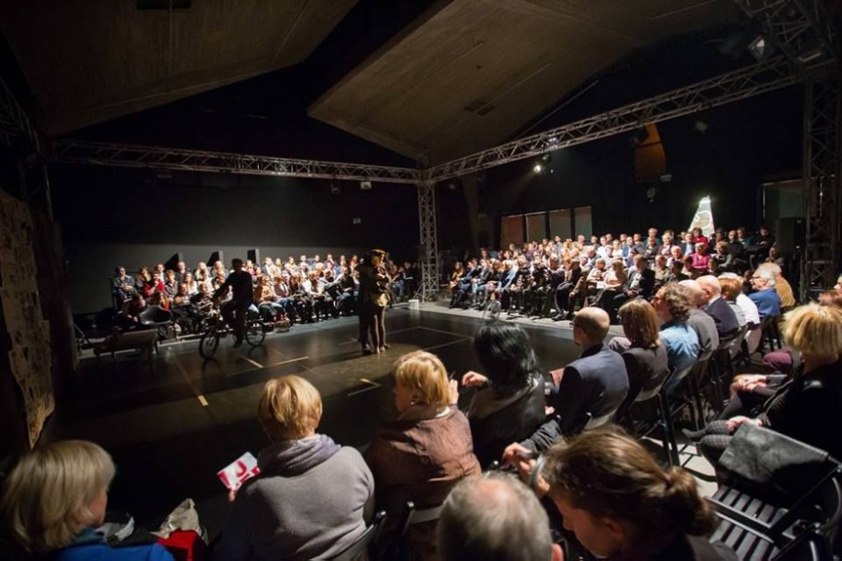 Scena w Galerii, fot. Galeria Katowice Galeria Katowicka zyskała prestiżowe wyróżnienie
