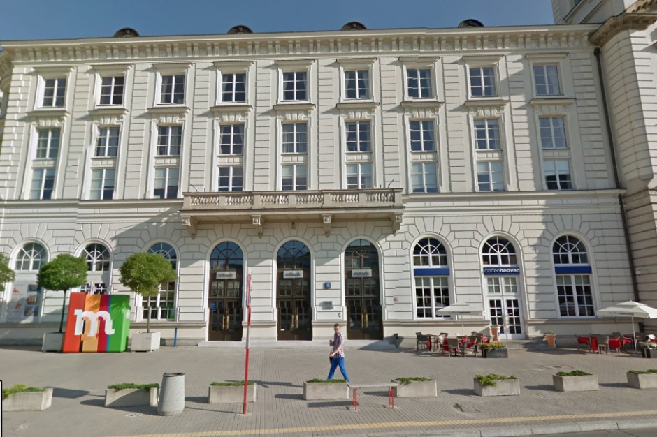 Biurowiec mBank w Warszawie, Plac Teatralny Wiemy, który biurowiec przejmie PHN