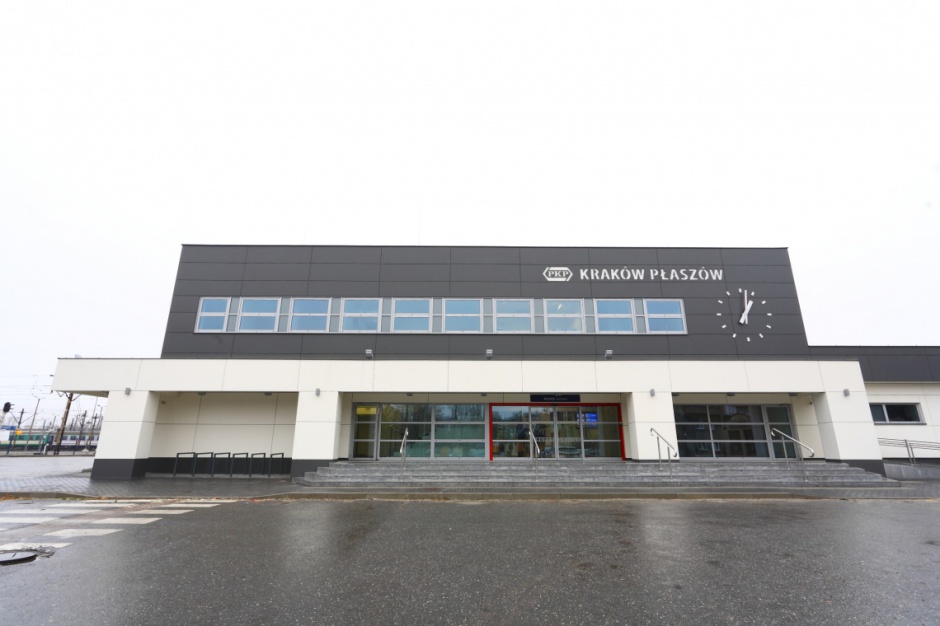 Dworzec Kraków Płaszów PKP zmodernizowało kolejny dworzec