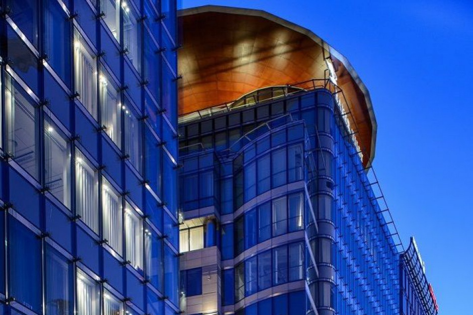 Crown Tower JLL zarządcą pięciu warszawskich biurowców Immofinanz