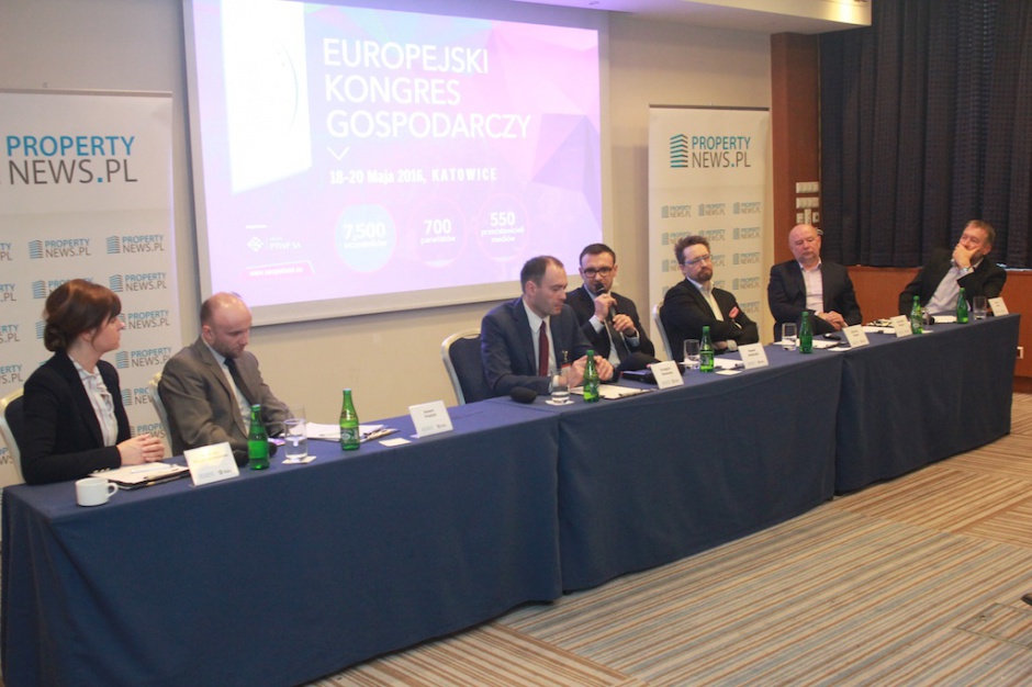 Paneliści sesji centra handlowe Property Forum Kraków 2016 Galeria zdjęć z sesji centra handlowe na Property Forum Kraków 2016