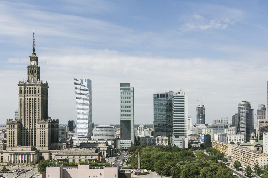 Warszawa fot. JanKarolGołębiewski, CBRE Warszawski rynek biurowy nie zwalnia tempa