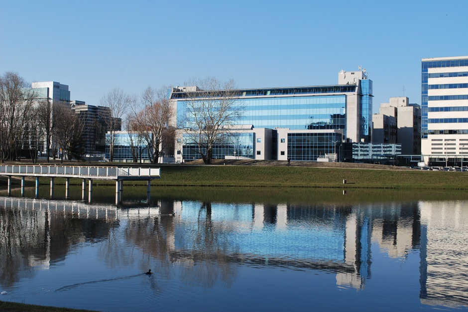 University Business Center I Chemiczna ekspansja w warszawskim biurowcu