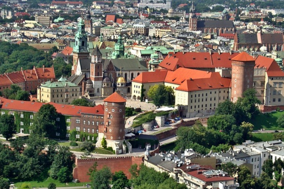 Kraków, fot. Pixabay Krakowski biurowiec przy Karmelickiej coraz bliżej