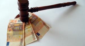KNF złagodziła kary dla zarządu Almy Market