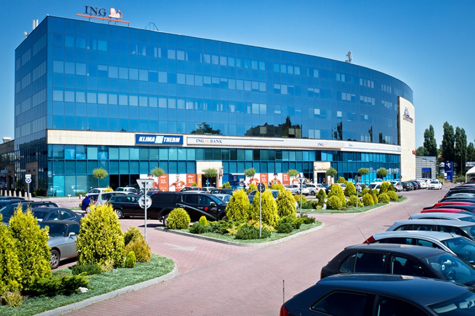 Centrum Biurowe Azbud Internetowy biznes zajmuje biurowce