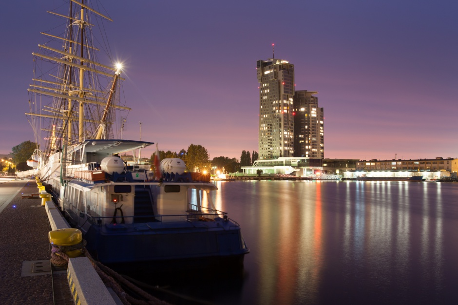 Gdynia, Fot. Shutterstock W Gdyni może powstać biurowa wieża. Radni dali zielone światło