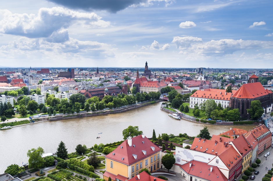 Fot. shutterstock Orbis sprzedaje we Wrocławiu. Powstanie nowy biurowiec?