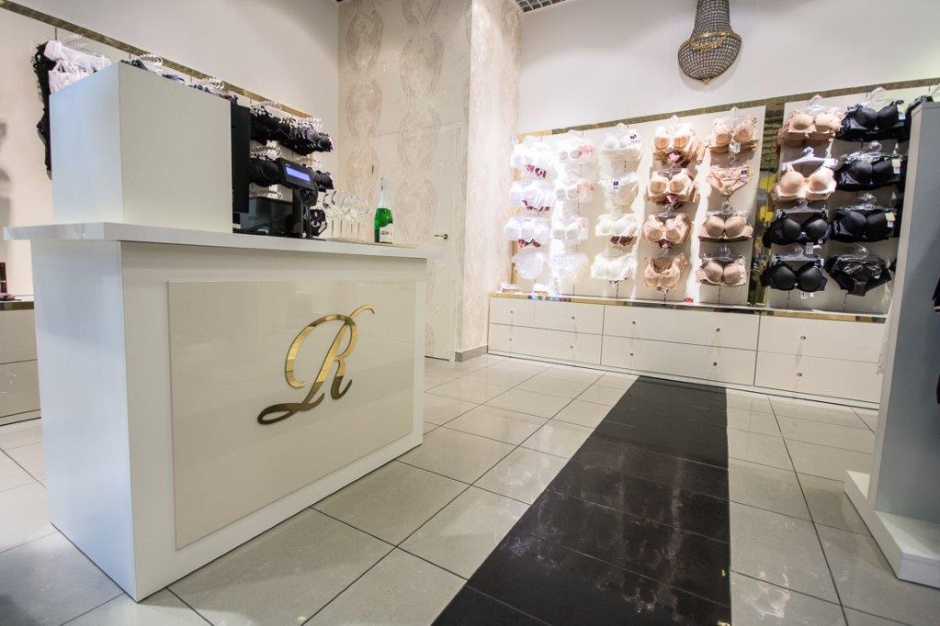 Ramona Salon dla wszystkich, towar dla wybranych. Galeria Wisła z nową ofertą