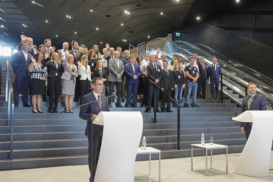 Wojciech Kuśpik, prezes PTWP Event Center i zespół Międzynarodowego Centrum Kongresowego w Katowicach (mat.pras.) Katowice umacniają pozycję w branży MICE dzięki wydarzeniom w Spodku i MCK